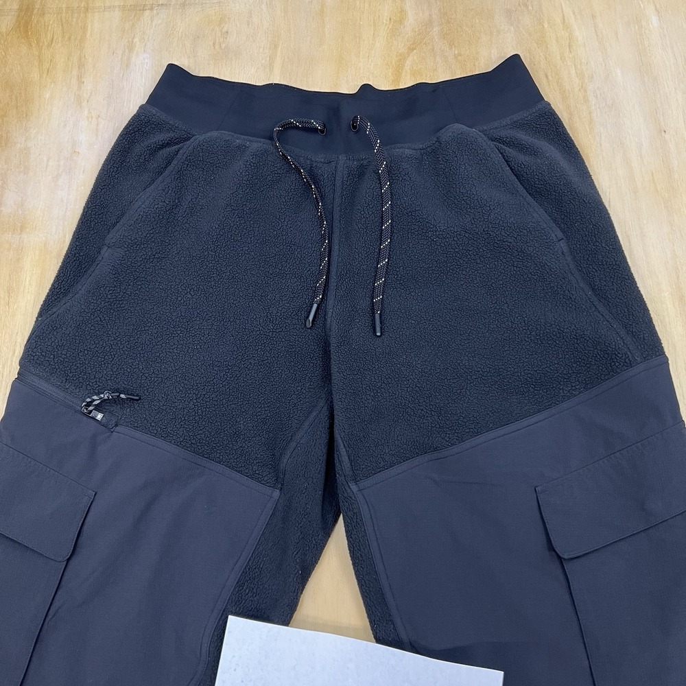 Lululemon Fleece High Rise Cargo Jogger Women Sz 12 (Waist 32-35) Black (No Tag) - Picture 4 of 16